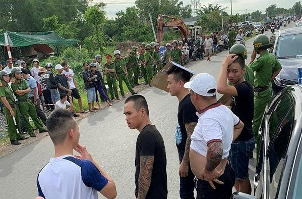 Chi tiết đặc biệt vụ Giang ’36’ vây nhốt xe chở công an: Vợ nguyên Giám đốc Công an tỉnh Đồng Nai có liên quan?