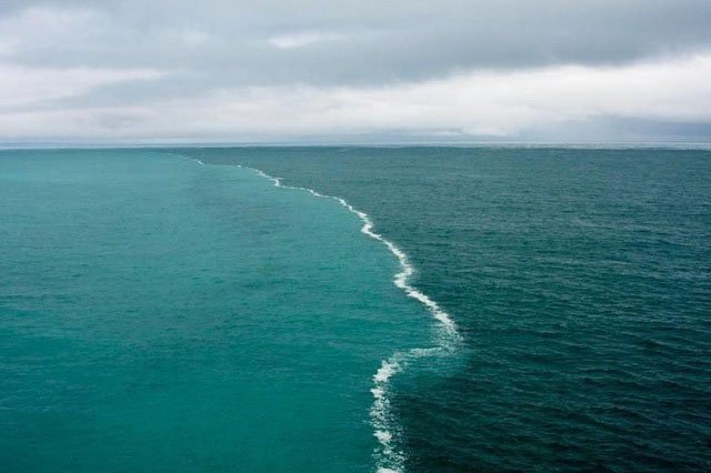  Vì sao nước ở Thái Bình Dương và Đại Tây Dương lại tách làm đôi?