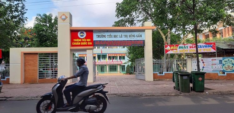  Đắk Lắk: Yêu cầu giáo viên xúc phạm phụ huynh công khai xin lỗi