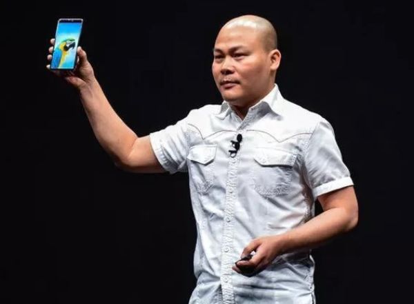  CEO Nguyễn Tử Quảng tuyên bố choáng về Bphone, bóng gió điều này về Vsmart