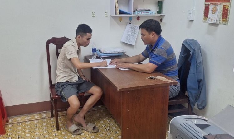  Công an huyện M’Drắk bắt giữ đối tượng mua bán người